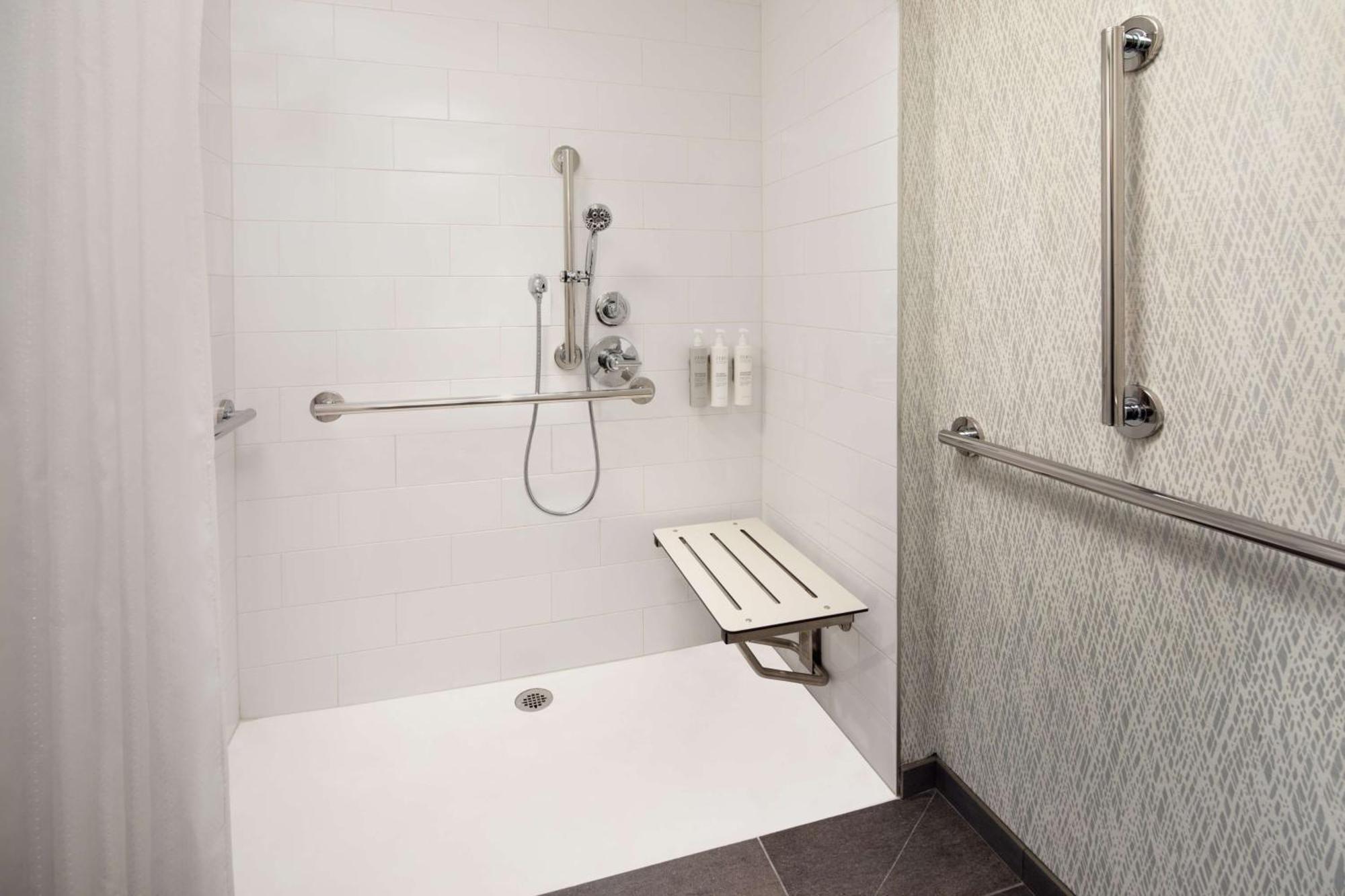 Home2 Suites By Hilton New York Times Square Bagian luar foto